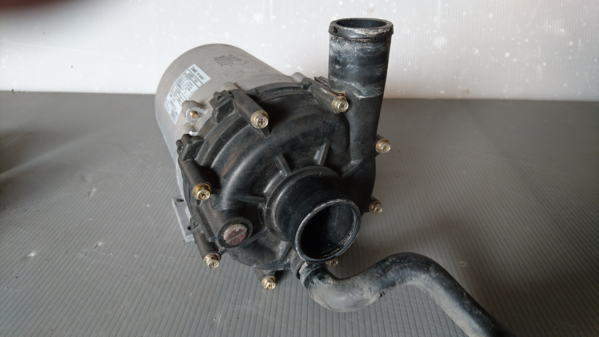 sanso 三相電機 温水循環ポンプ PHP-4043BHZ7 3相200Vタイプ: ポンプ